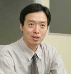藤本 義久氏