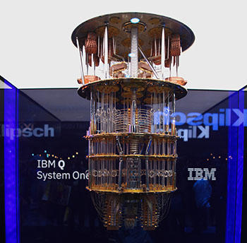量子コンピュータ IBM Q (shutterstock)